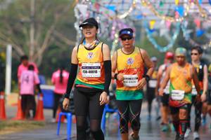 BIB: 40010
                            <button type="button" onclick="openModal(9895419)" class="btn btn-primary btn-sm float-right btn-popup" data-toggle="modal" data-target=".modal-high-quality">
                        <i class="fas fa-shopping-cart"></i> Add to Cart
                    </button>
                                            <button type="button" onclick="isThisMe(9895419, true)" class="btn btn-success btn-sm float-right btn-popup btn-isme hidden" data-toggle="tooltip" data-placement="bottom" title="นี่คือรูปของคุณใช่ไหม คลิกที่นี่เพื่อเอาเข้าอัลบั้ม">
                        <i class="fas fa-plus"></i> Add to album
                    </button>
                    <button type="button" onclick="isThisMe(9895419, false)" class="btn btn-warning btn-sm float-right btn-popup btn-isnotme hidden">
                        <i class="fas fa-ban"></i> Remove from album
                    </button>